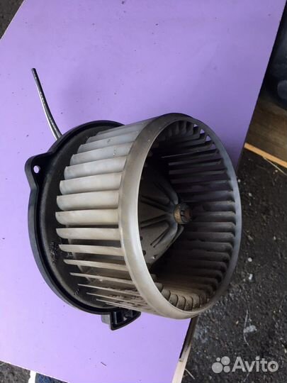 Моторчик печки Toyota Corolla 120