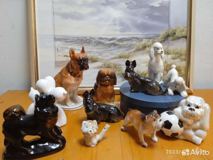 Фарфоровые статуэтки. Собаки