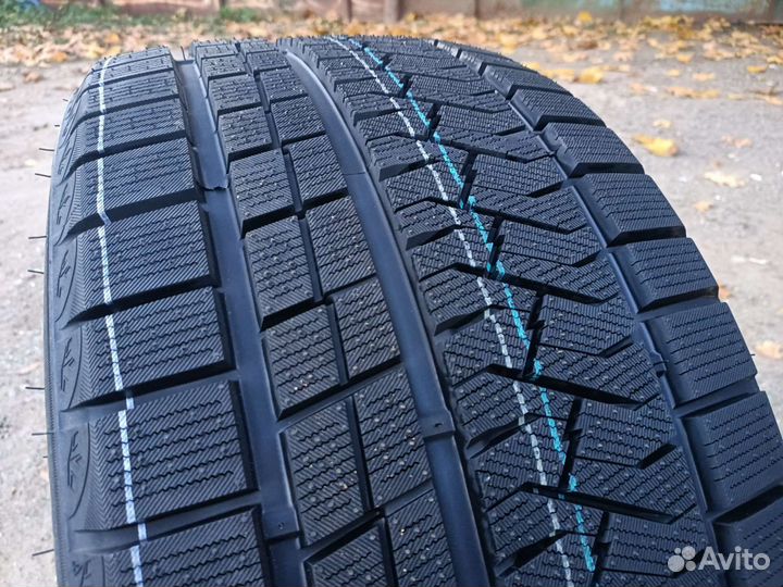 Triangle PL02 275/45 R21 110V