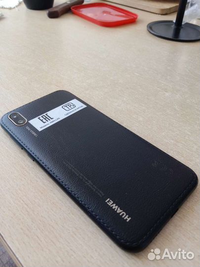 Телефон Huawei Y5 2019
