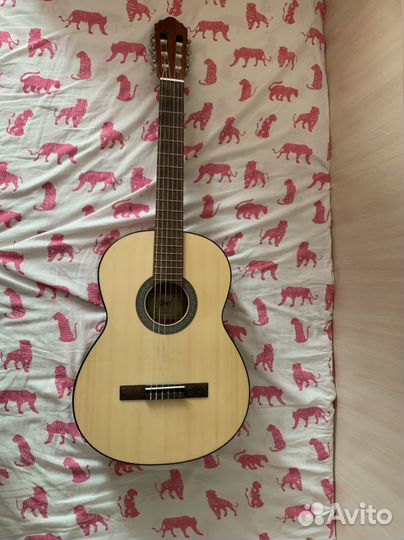 Классическая гитара