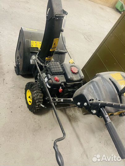 Снегоуборщик champion