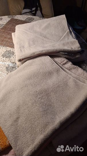 Полотенца банные и маленькие