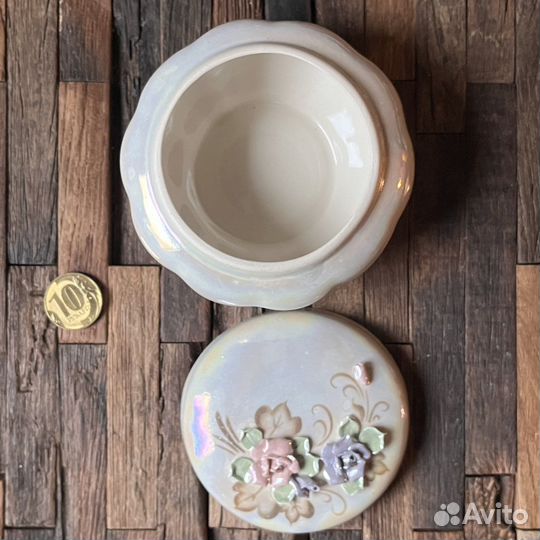 Шкатулки перламутр