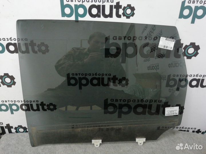 Стекло задней левой двери 823019U000 Nissan Note