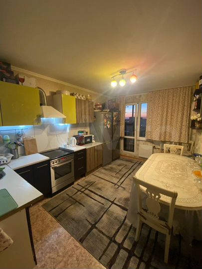 Комната 40 м² в 4-к., 13/17 эт.