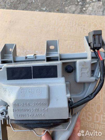 Mazda 323 туманка правая