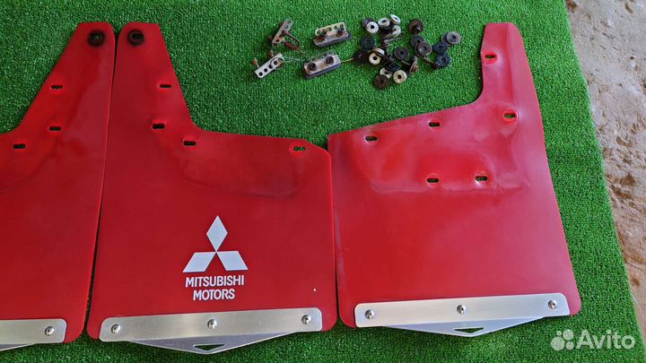 Брызговики Митсубиси Паджеро 3