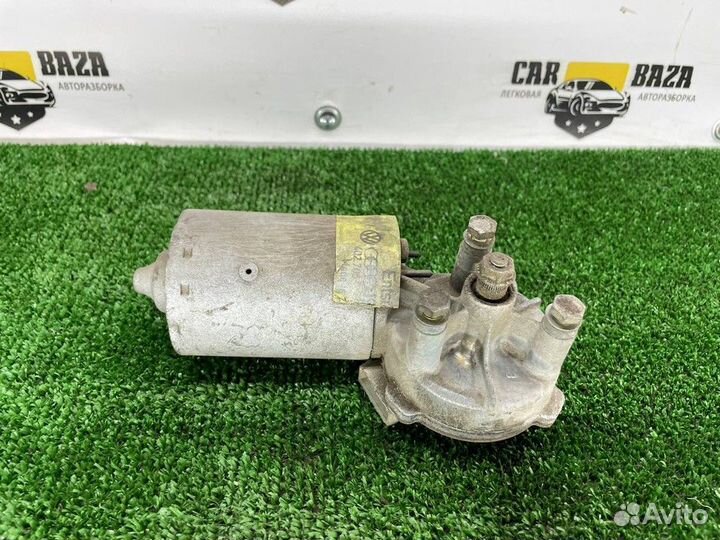 Моторчик стеклоочистителя Volkswagen Golf