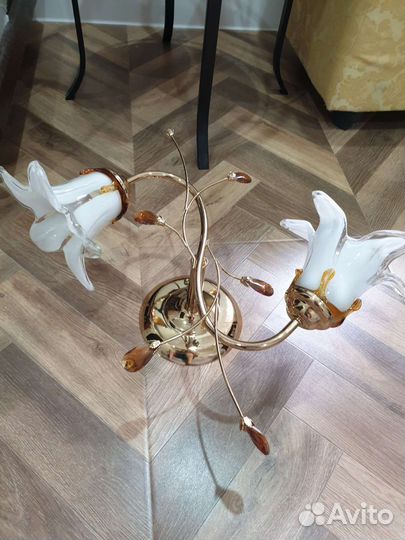 Б/у светильник (люстра)