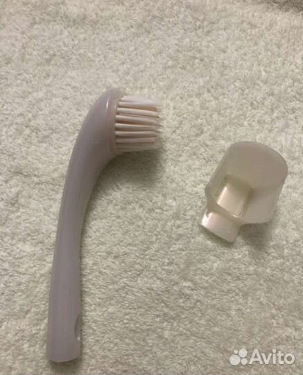 Shiseido щёточка дя умывания и массажа лица