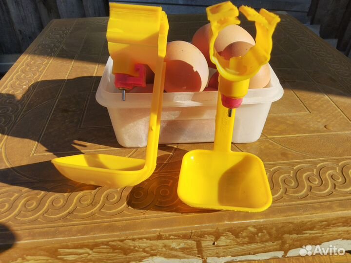 Ниппельные поилки для птицы