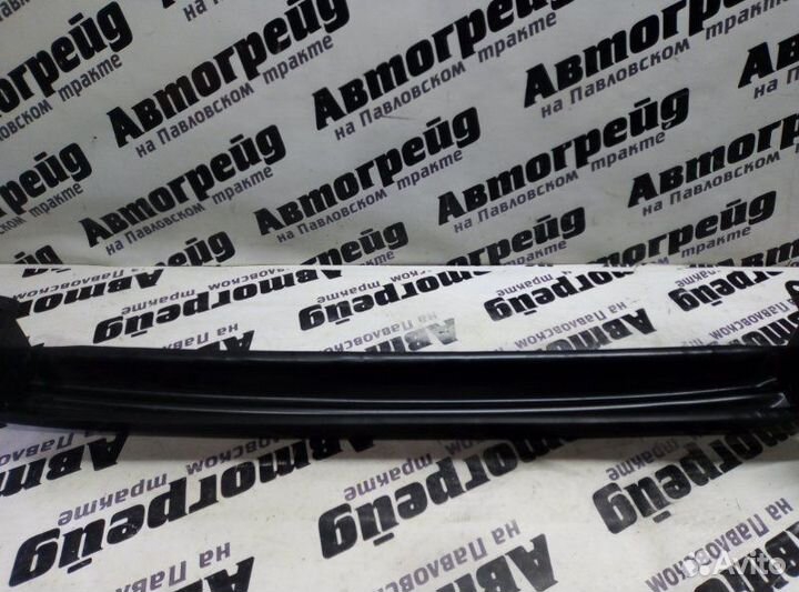 Усилитель бампера задний Volkswagen Passat 3C2 BZB