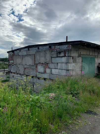 Гараж, > 30 м²