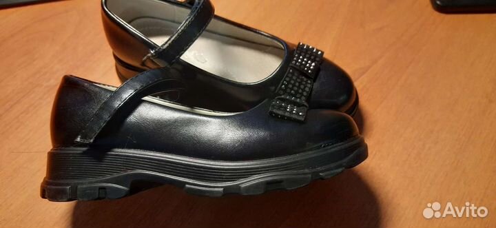 Туфли на девочку 23 размер