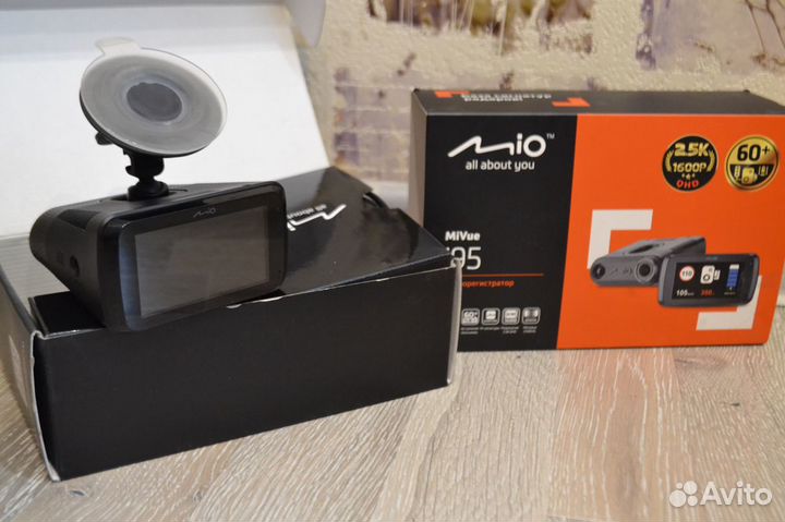 Mio MiVue i95 новый видеорегистратор с радар-детек