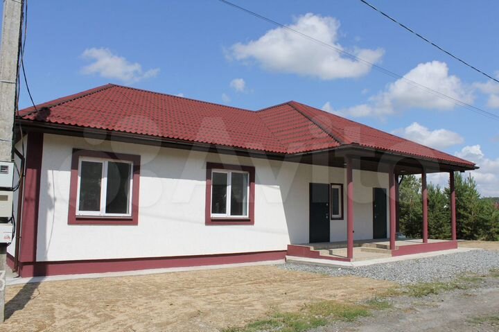 Коттедж 160 м² на участке 10 сот.