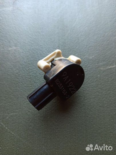 Датчик высоты дорожного просвета Lexus