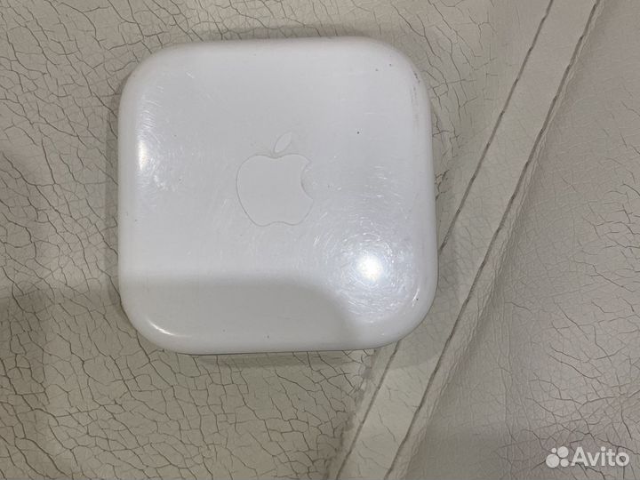 Наушники с проводом