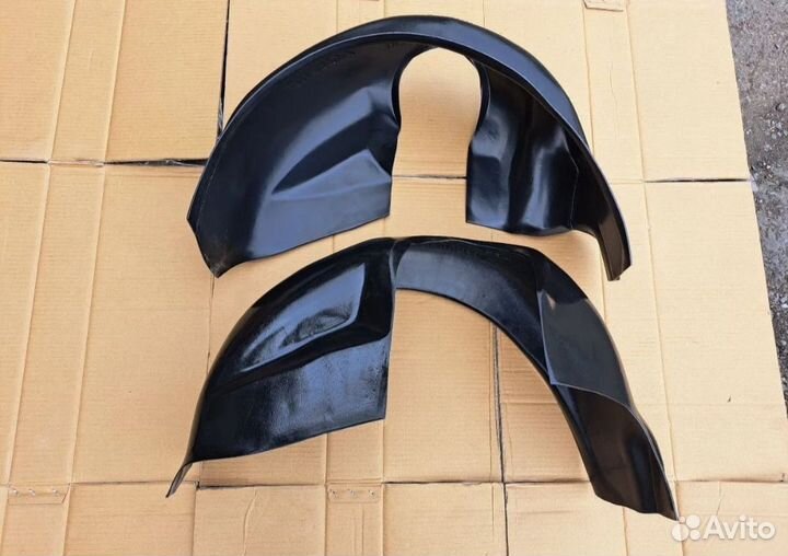 Подкрылки на hyundai accent 2 задние