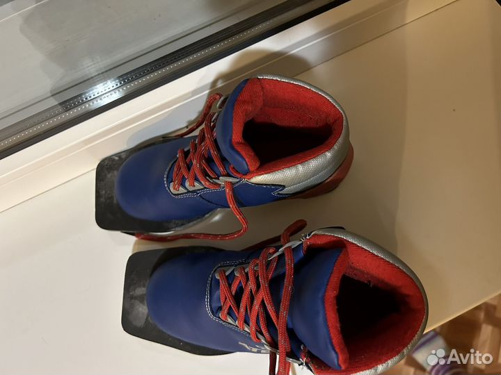 Лыжи беговые nordway 130 см + лыжные ботинки 32