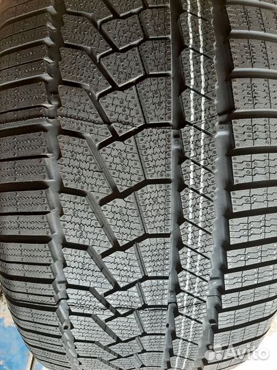 Continental ContiWinterContact TS 860S 255/45 R19 104V