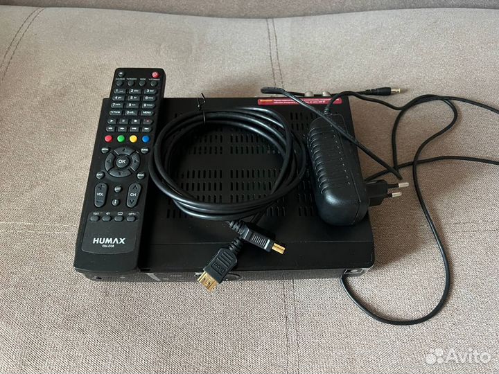 Спутниковый ресивер НТВ Плюс Humax vahd-3100S