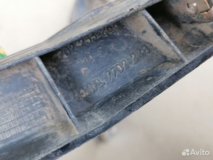 Кронштейн заднего бампера Renault 19 1992-2002