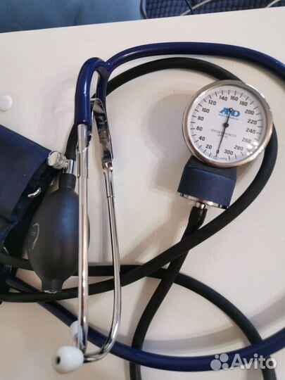 Тонометр механический AND