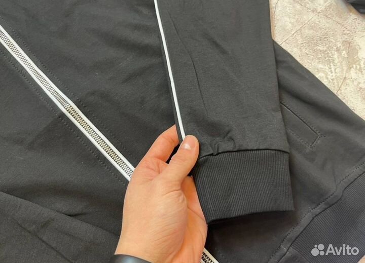 Спортивные костюмы tommy hilfiger долговечные