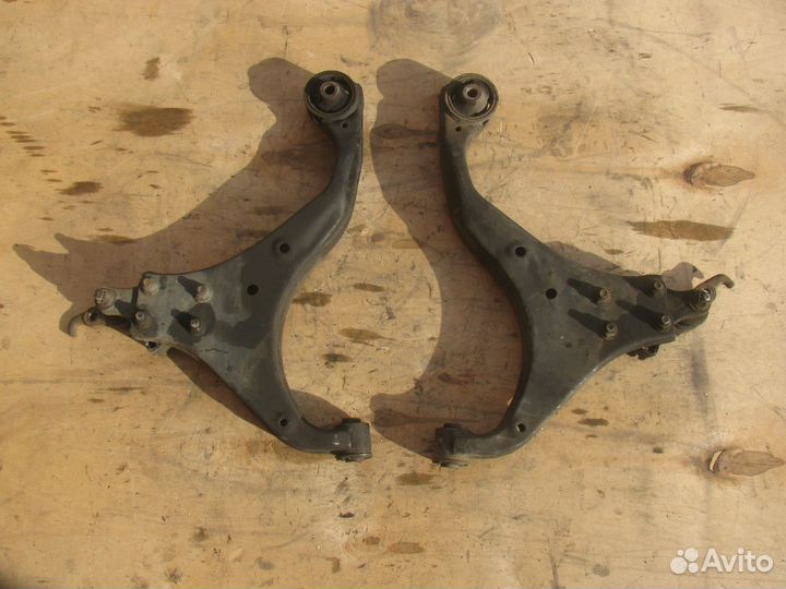 Рычаг передний Kia Sportqge 2 Hyundai Tucson