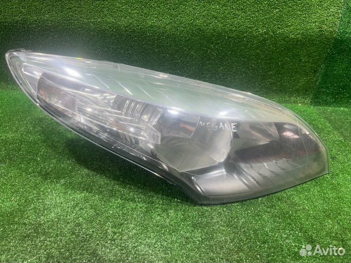 Фара галогеновая передняя правая Renault Megane