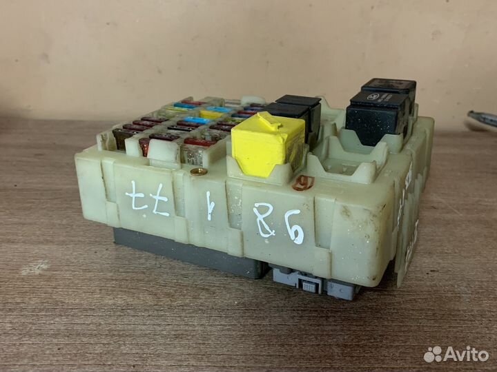 Блок предохранителей Focus 1 салонный