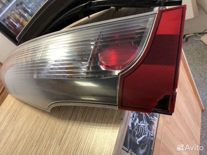 Фонари задние mitsubishi grandis