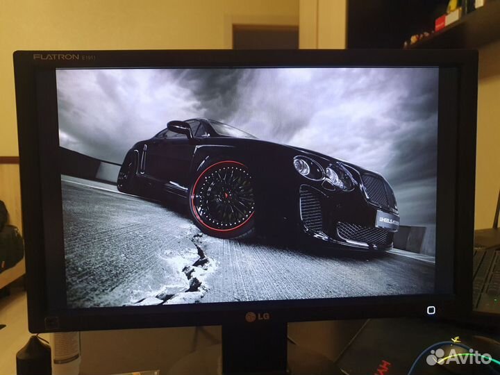 Рабочий Монитор LG flatron e1911s 18'5 дюйм