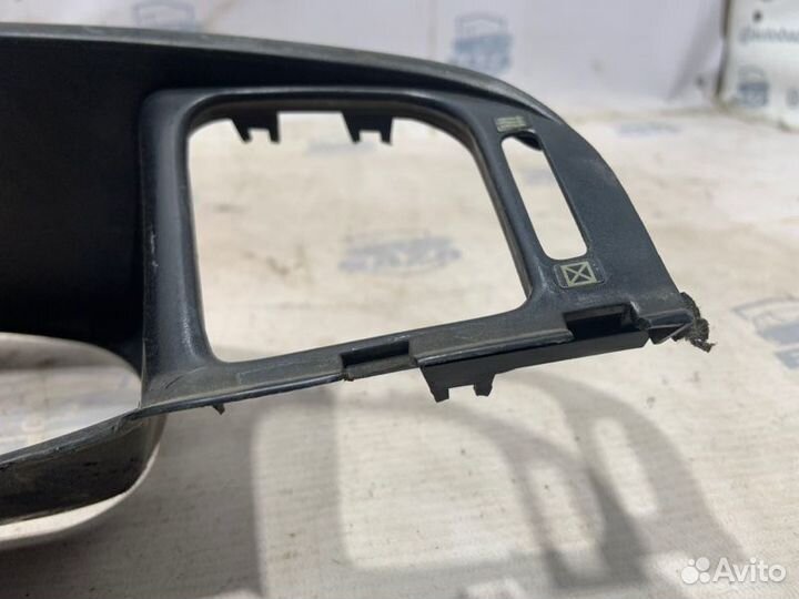 Накладка на панель приборов Toyota Vista SV32