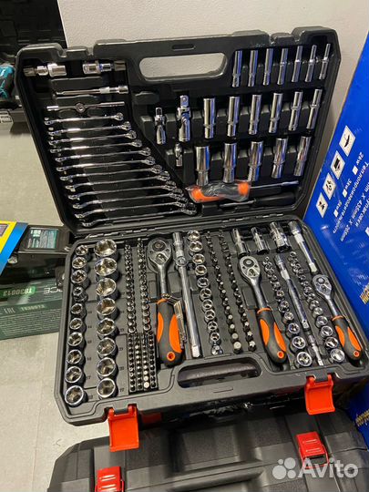 Набор инструментов 219