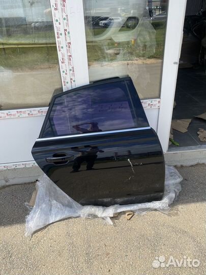 Задняя правая дверь audi A6 C7 черная