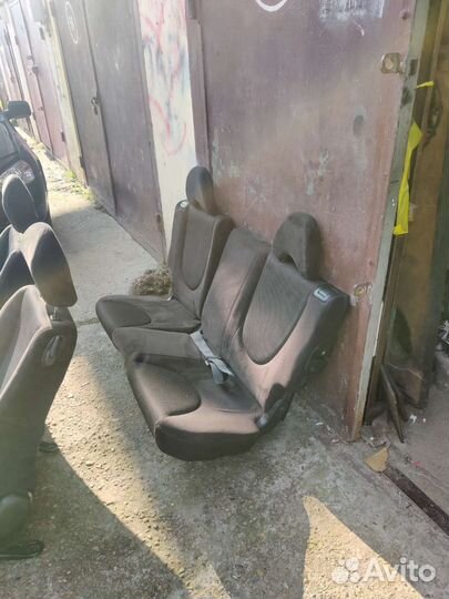 Сиденье заднее (диван) Хонда фит 2003 г GD1