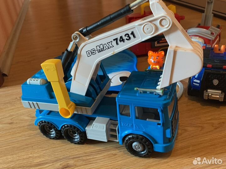 Большой пакет игрушек для мальчика