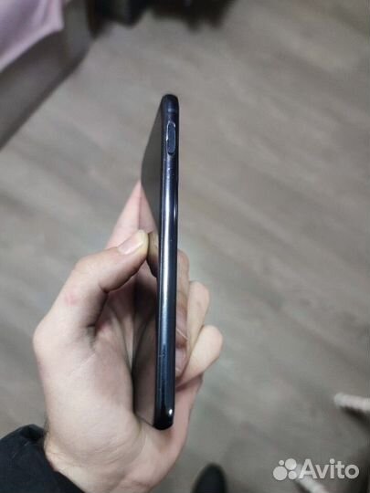 Samsung Galaxy S10e, 6/128 ГБ