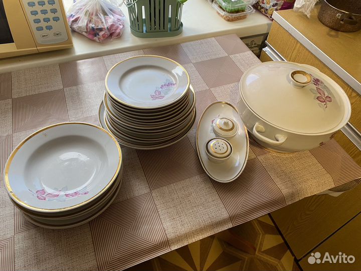 Сервиз столовый