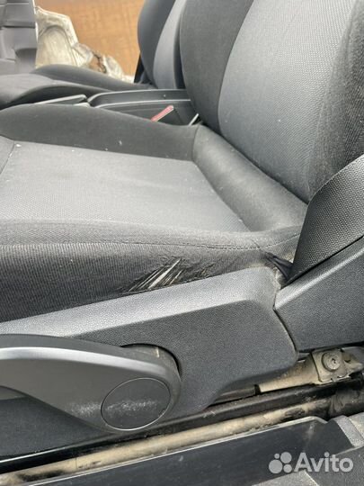 Сиденья opel zafira b