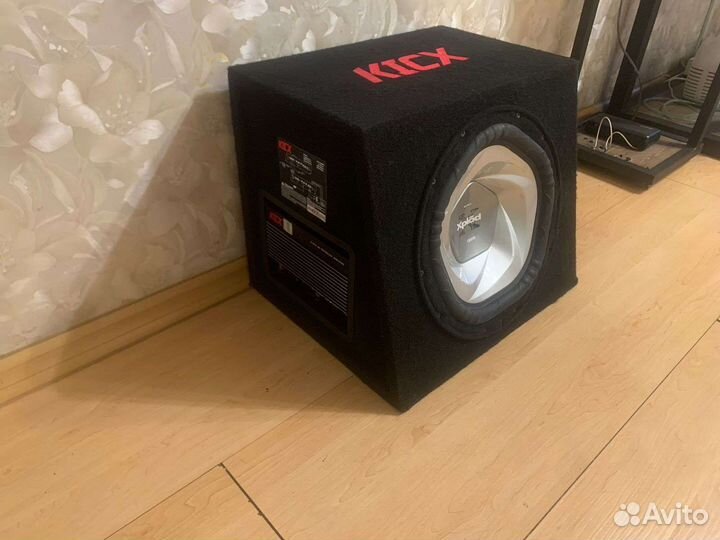 Сабвуфер активный