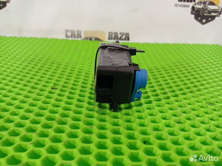 Моторчик привода заслонок печки