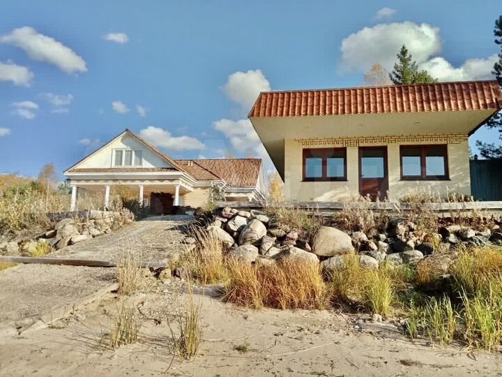 Дом 238 м² на участке 11 сот.