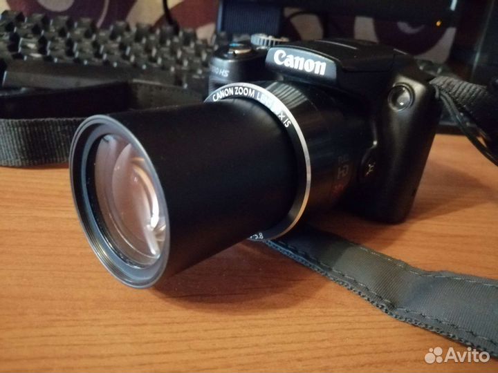 Компактный фотоаппарат canon