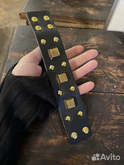 Кожаный браслет