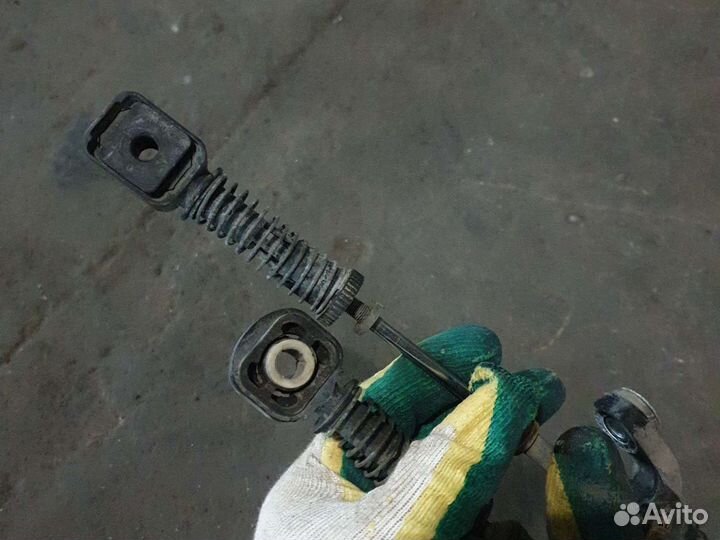 Кулиса с троссами МКПП шкода октавия А5 1.6