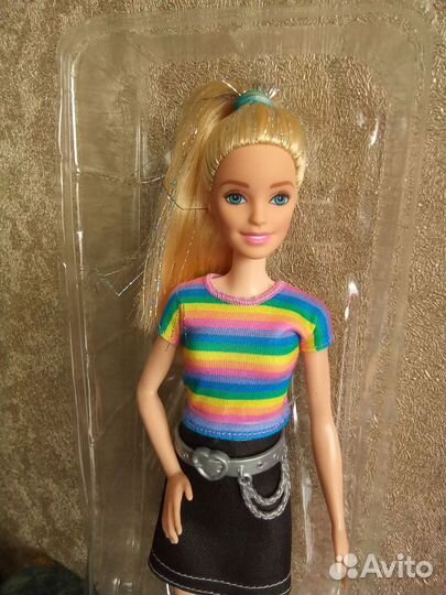 Кукла барби